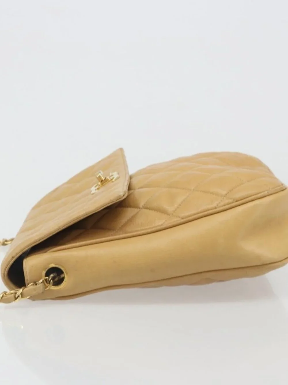 CHANEL brand	chanel color	beige